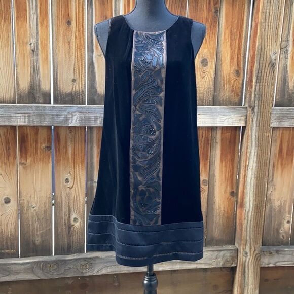 BCBGMAXAZRIA dress evening career sheath black velvet satin beading Sz 4 - Picture 1 of 5